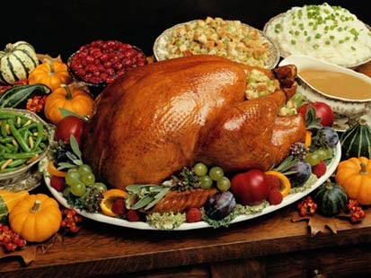 thanksgiving-turkey-dinner-table-5