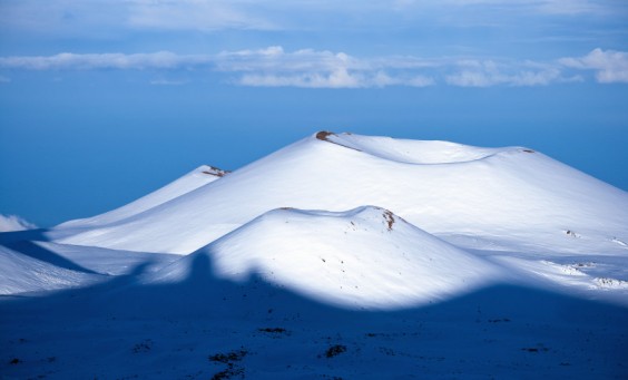 Cinder cones atop Mauna Kea in Hawaii