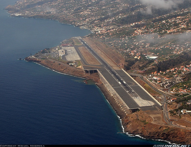 Madeira-Airport-62