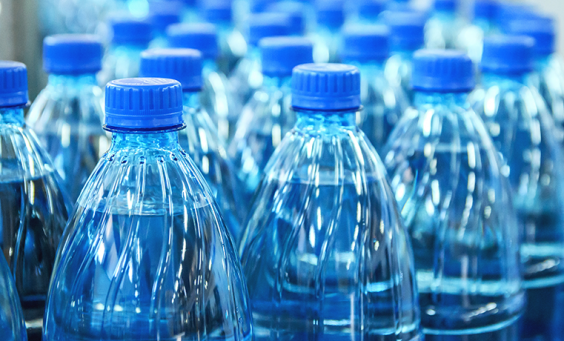 860_bottled_water_microplastics