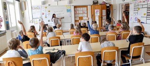 STOCKHOLM 20170815
Elever och lärare i klassrum, årskurs 1
Foto: Jonas Ekströmer / TT / kod 10030